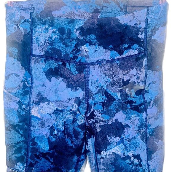 lululemon Speed Up Full-On Luxtreme Legging Screen Camo Purple & Blue Size 2 - Picture 3 of 14